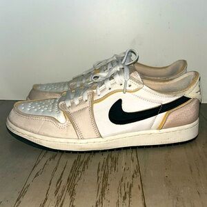 Men’s Jordan 1 Retro Low Size 10.5